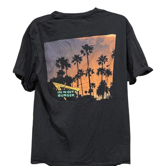 In-N-Out Burger Shirt Women Large Black Las Vegas Palm Tree Sunset Graphic Tee - Picture 2 of 6
